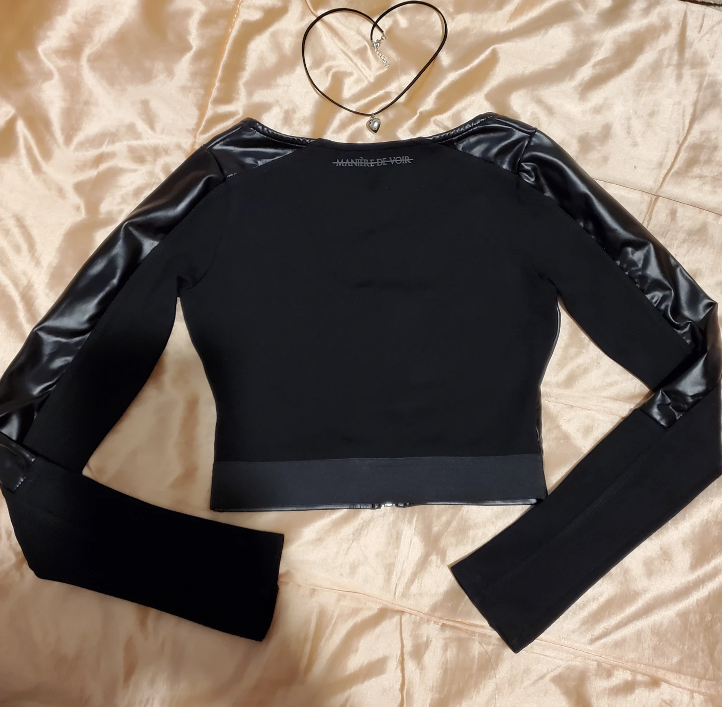 Maniere de Voir black crop zip top - photo 3