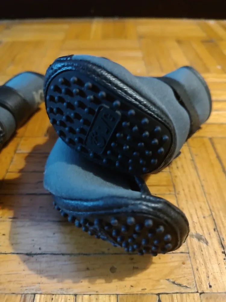 Fresh Paws Dog Boots, Size Large image indicator(3)