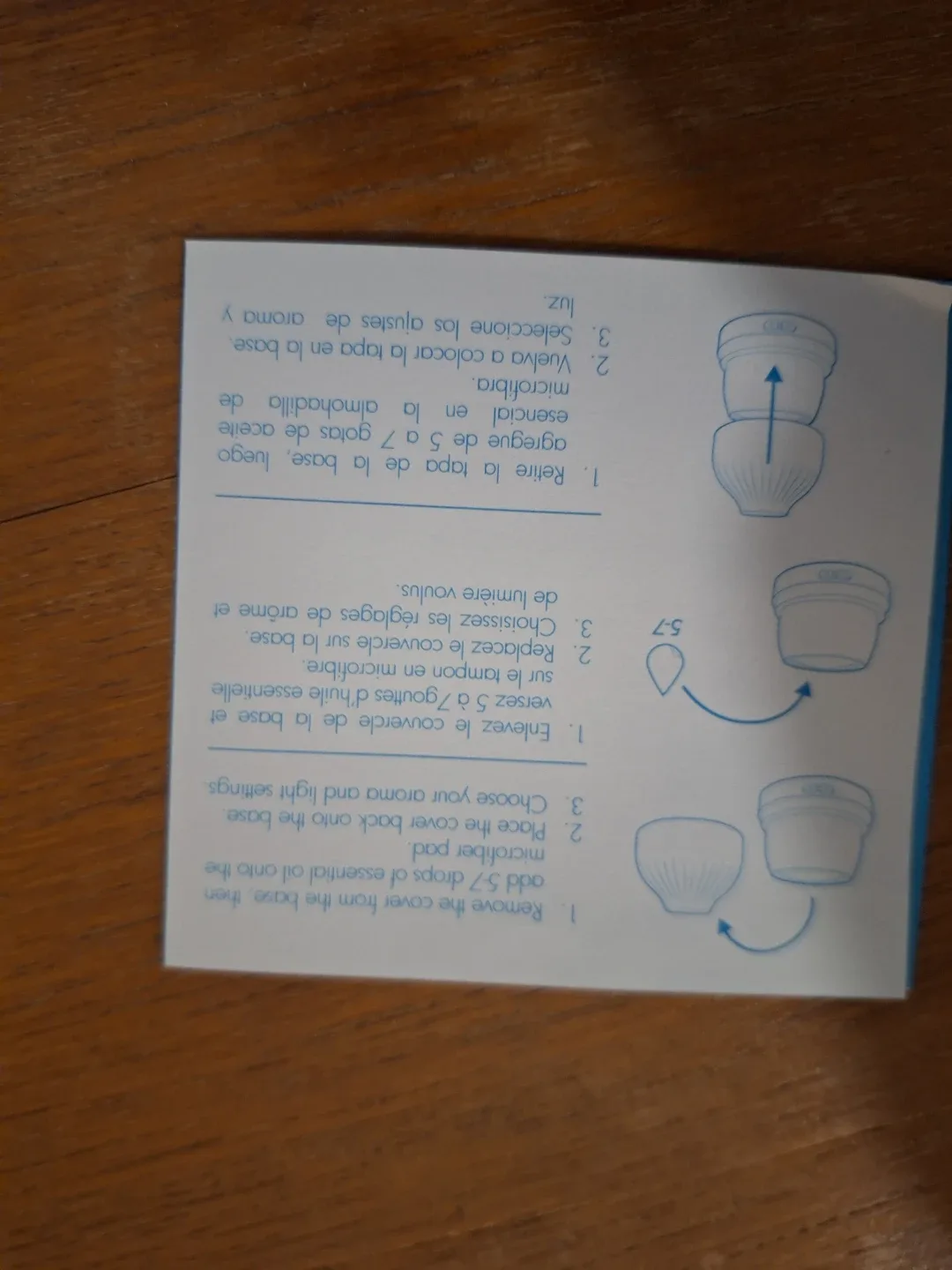 Ellia Diffuser with Essential Oils & Case image indicator(5)