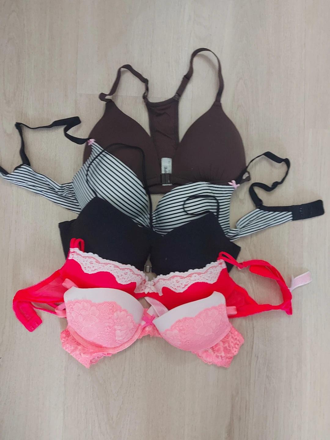 Set of Bras - Various Sizes & Styles - photo 2