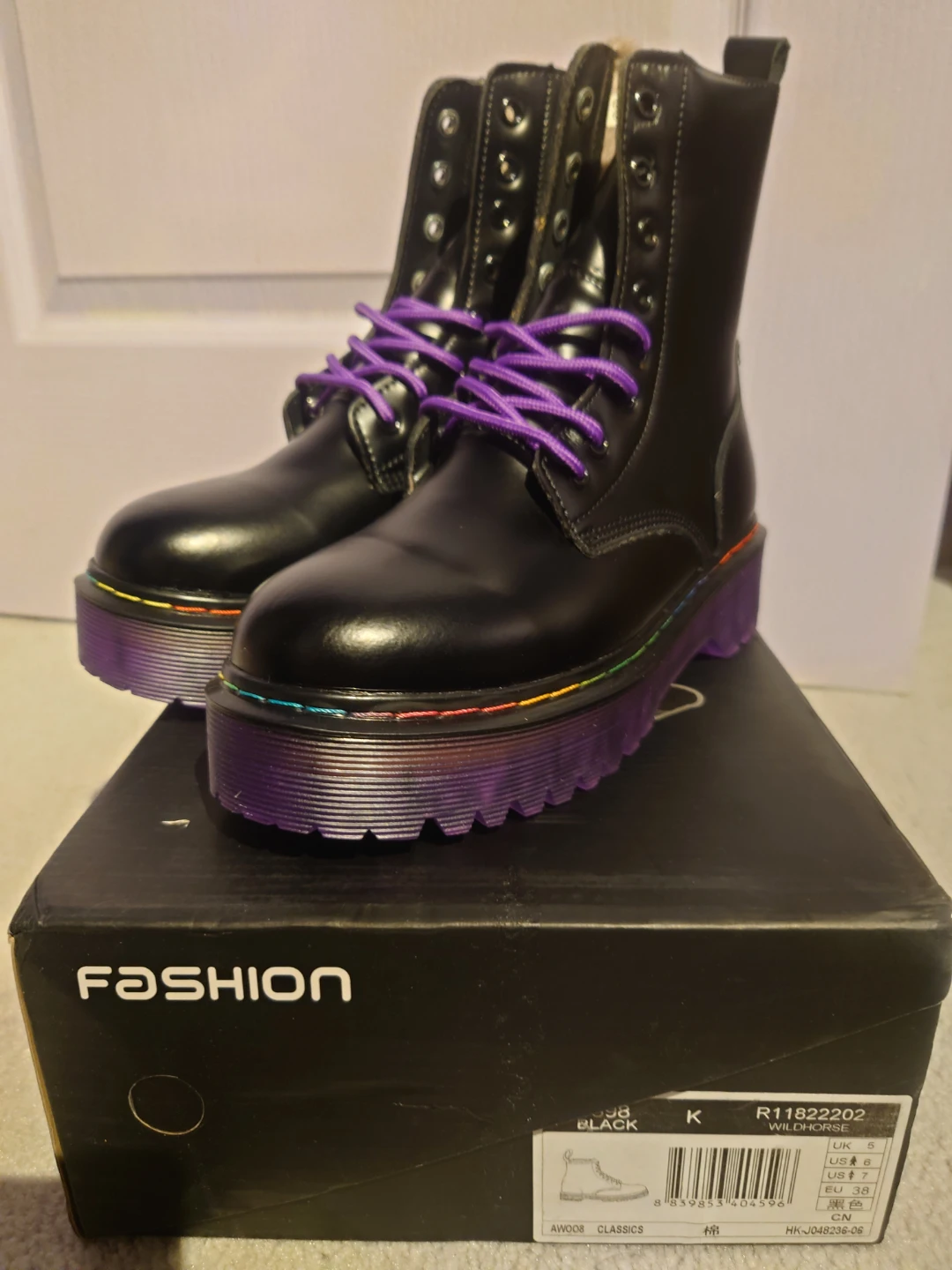 Fashion Black Ankle Boots - US 7