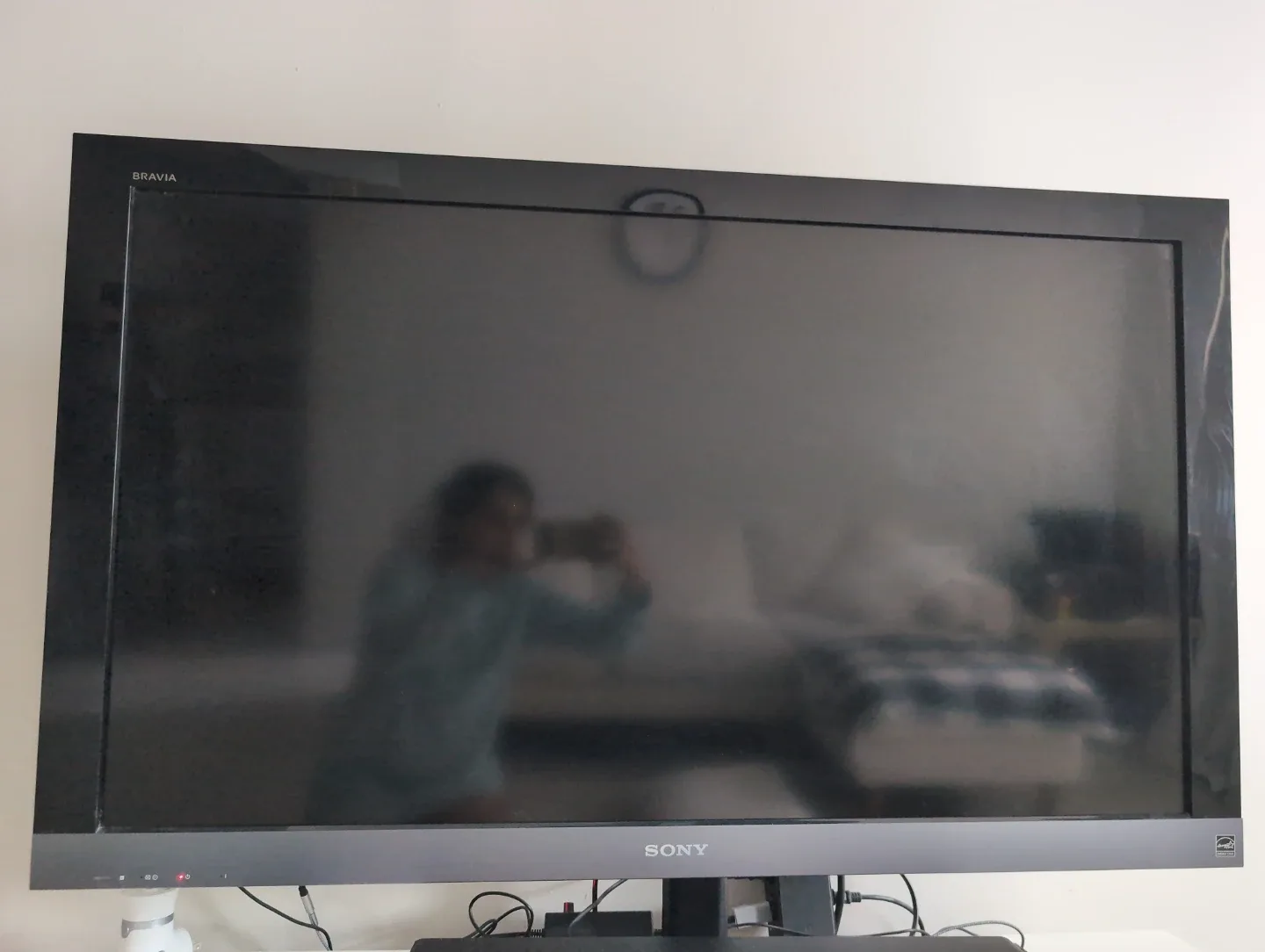 Sony Bravia TV & Yamaha YAS-101 Soundbar