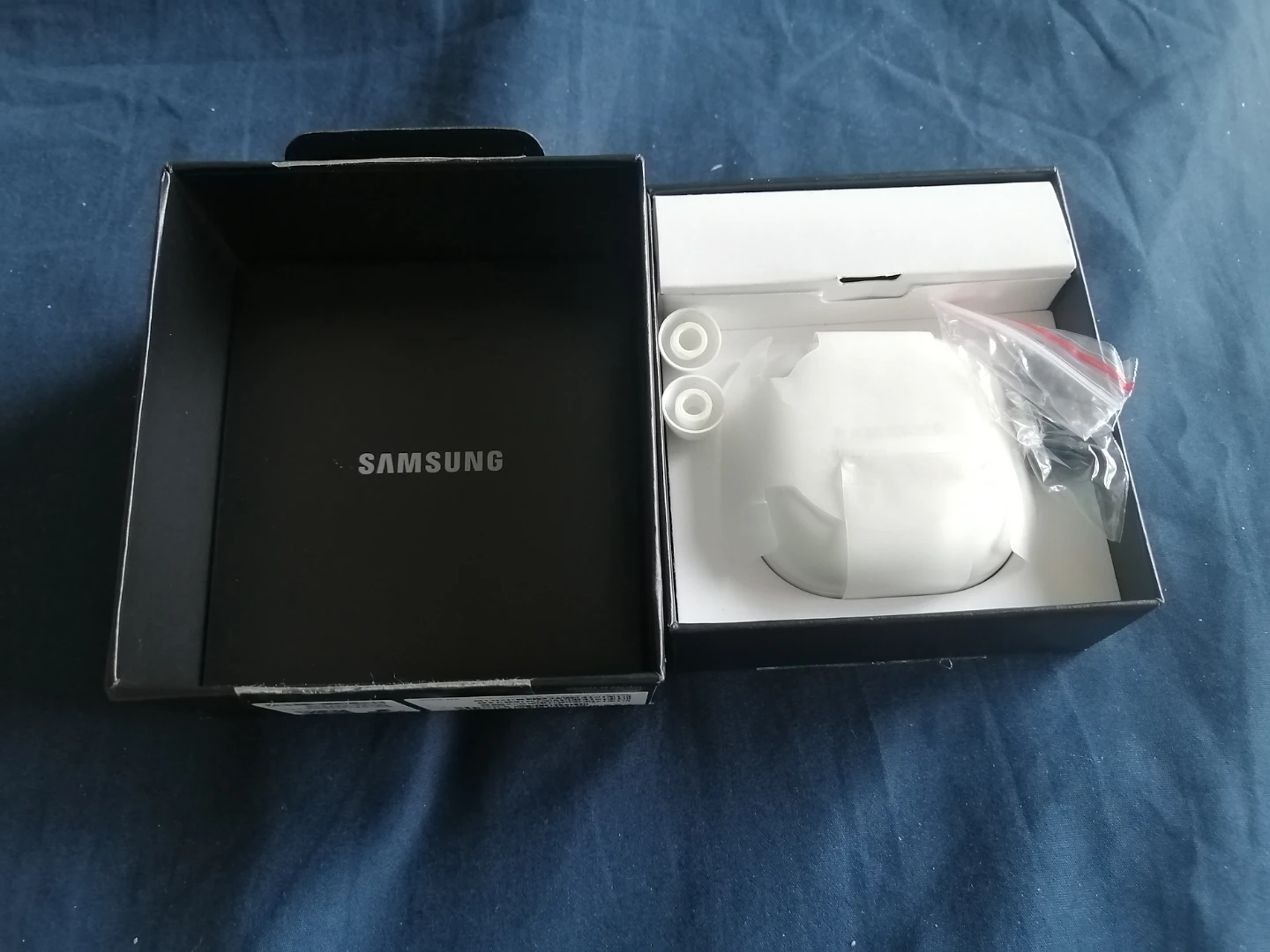 New Samsung Galaxy Buds2 Pro - White - photo 2