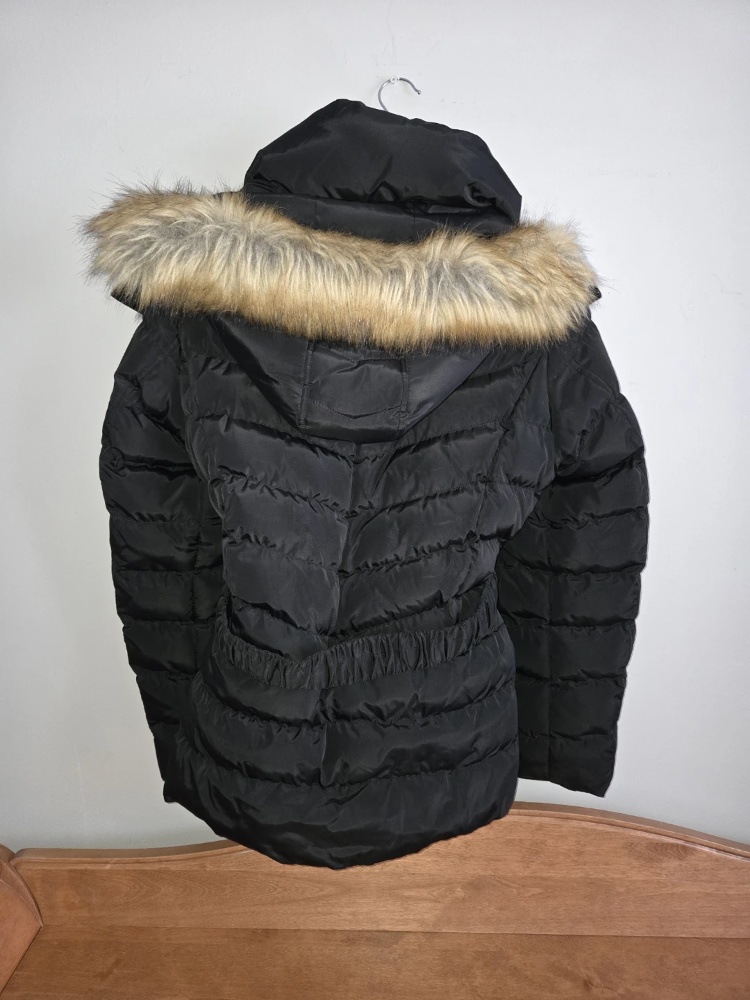 LEAF Black Puffer Jacket - Size M - photo 3