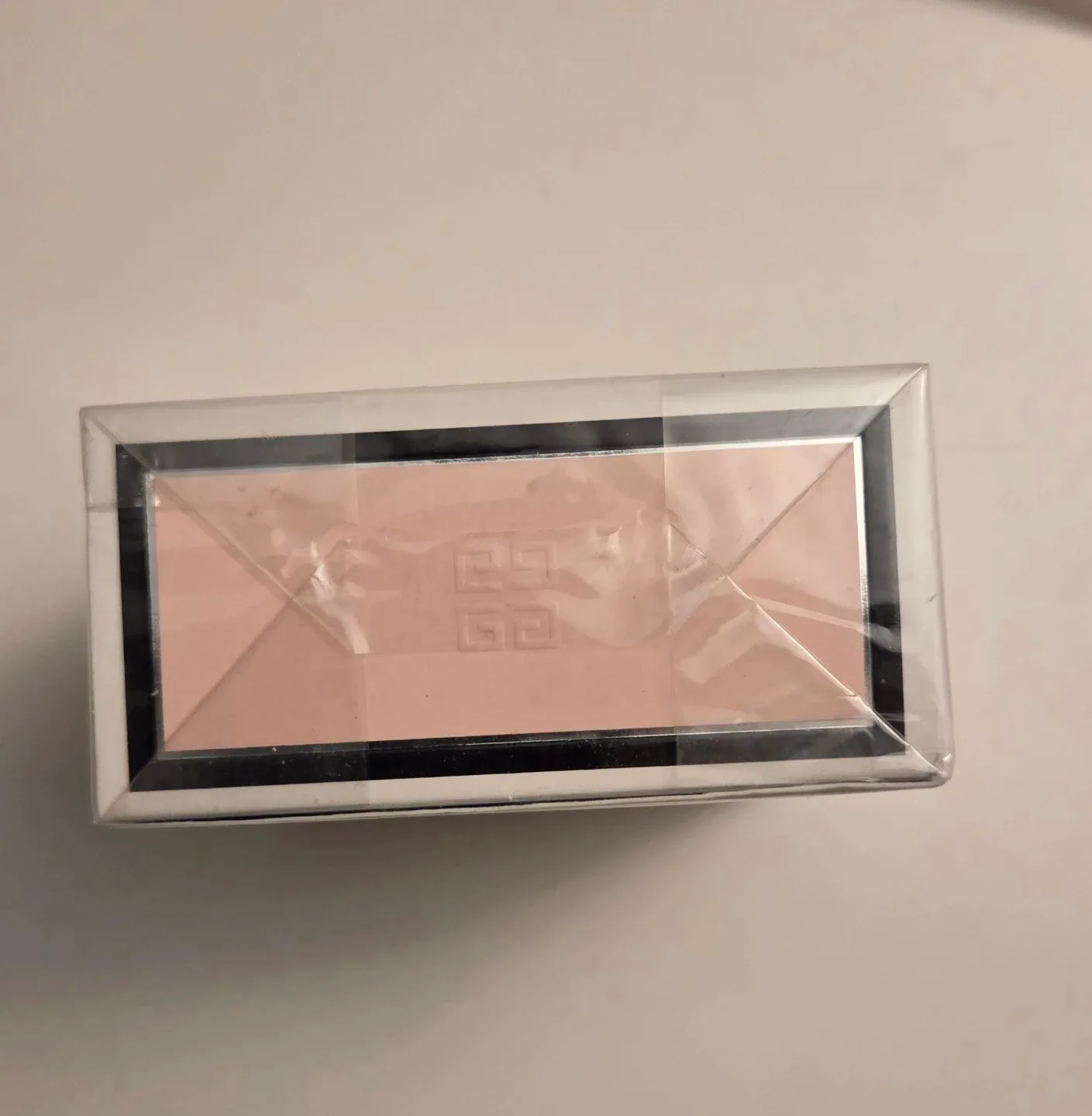 Givenchy Dahlia Noir Perfume image indicator(2)