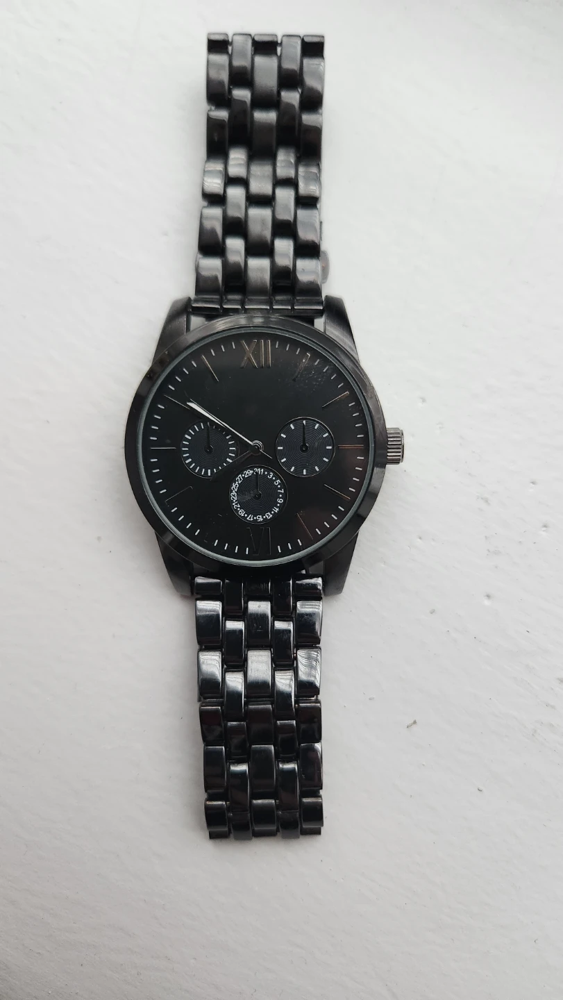 Black Fashion Watch