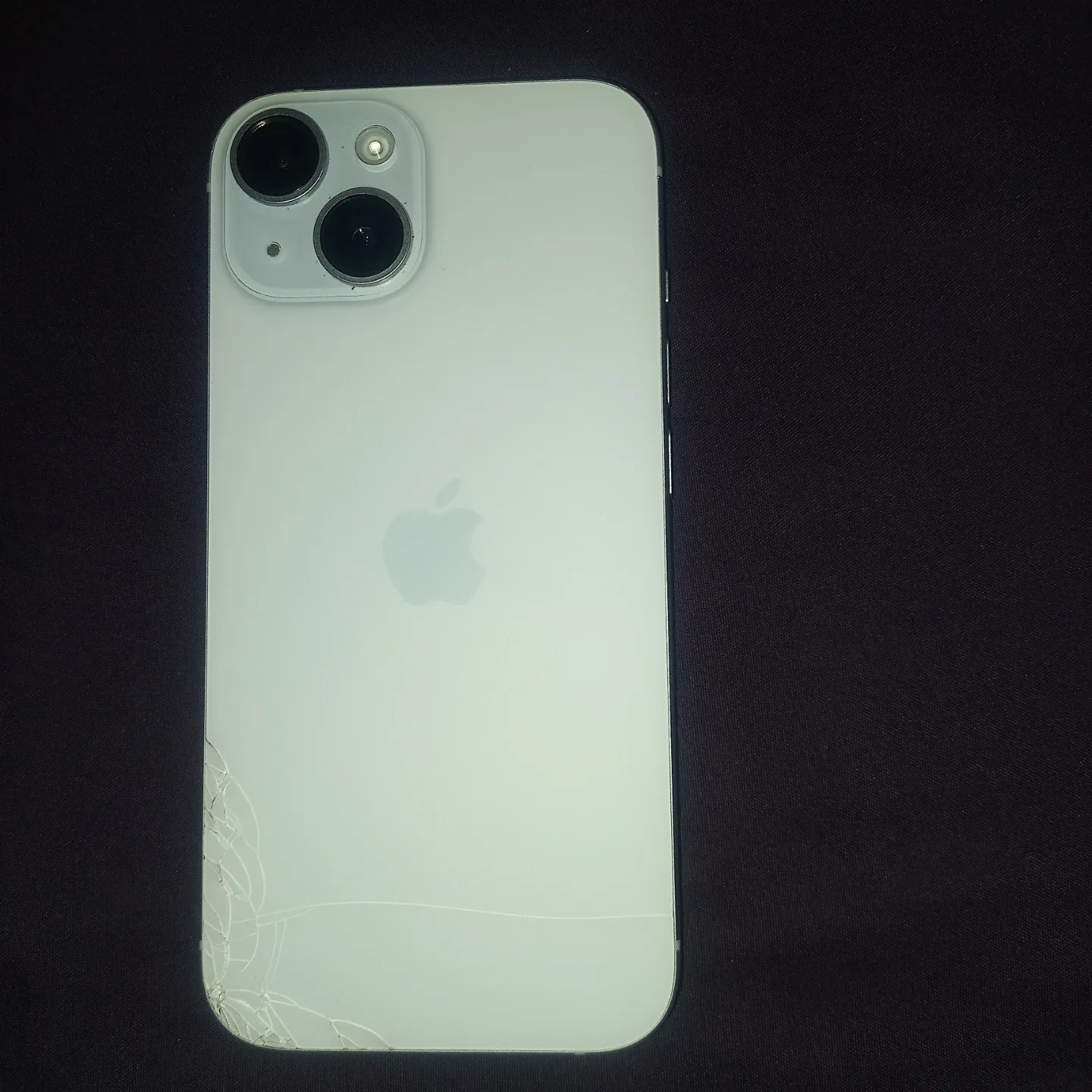 Apple iPhone 15 - Cracked & blacklisted