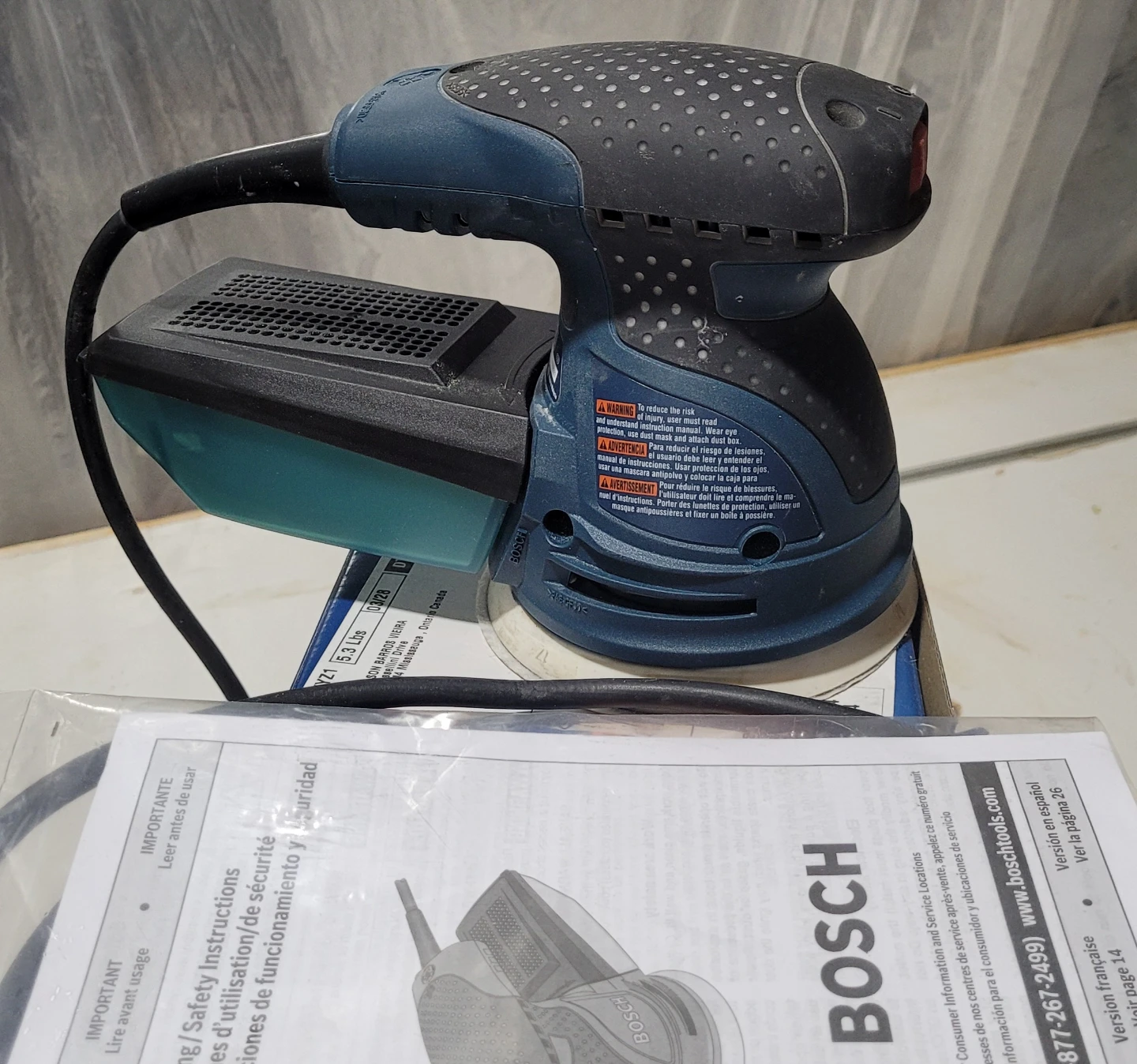 Bosch ROS20VSC 5-in. Random Orbit Sander Kit - photo 5