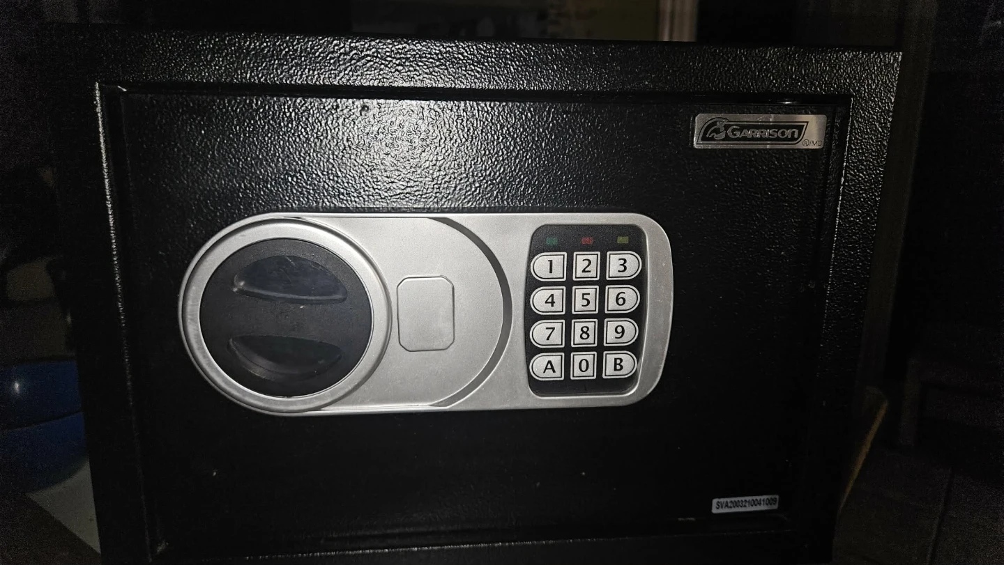 Garrison Safe - Black