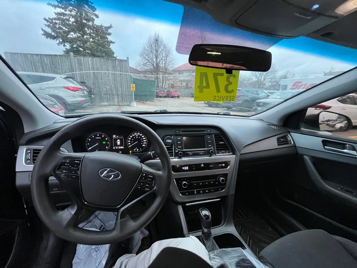 Hyundai Sonata - Silver Sedan image indicator(6)