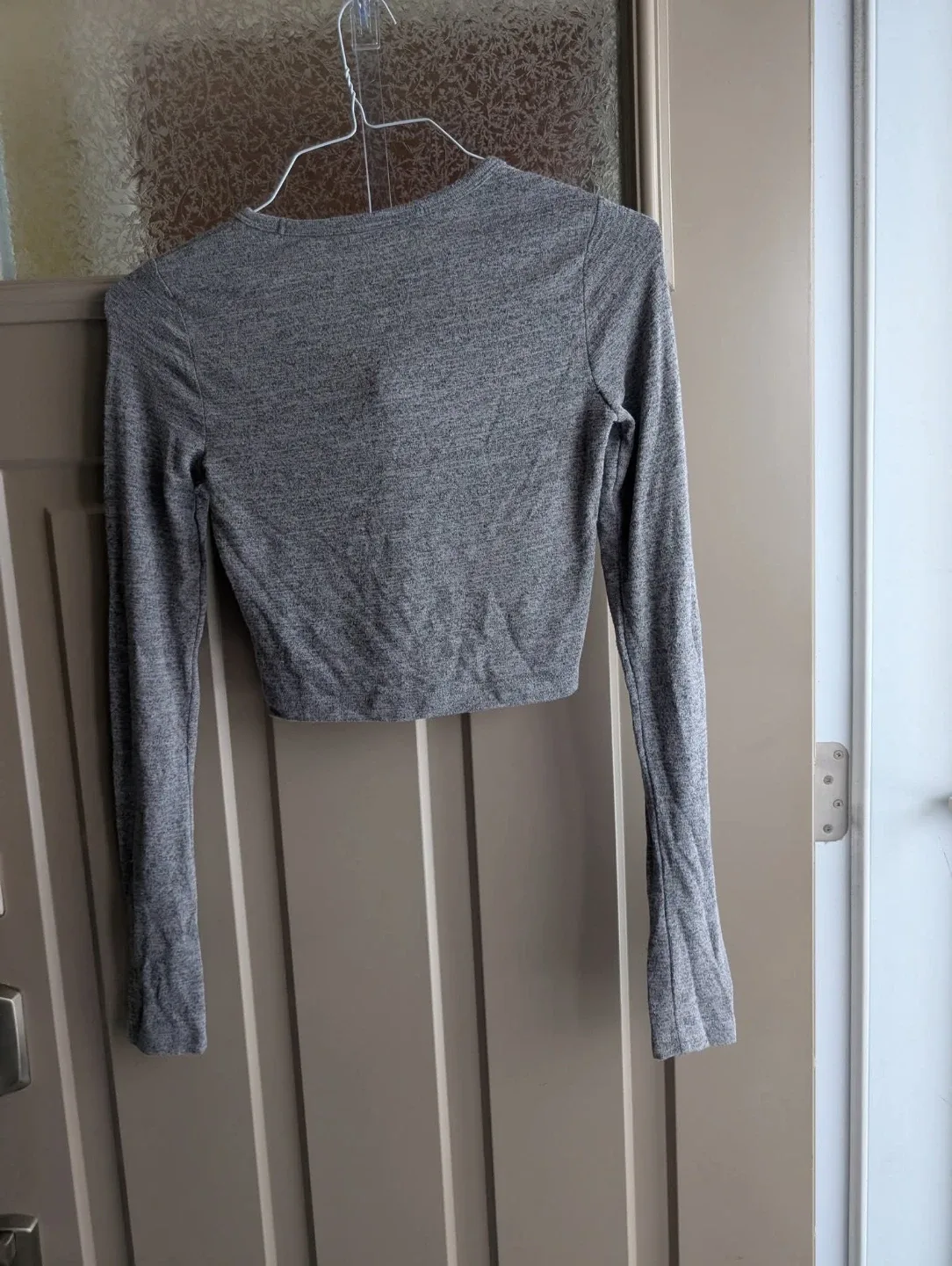 BNWOT Womens sz sm Wilfred Free crop sweater image indicator(2)