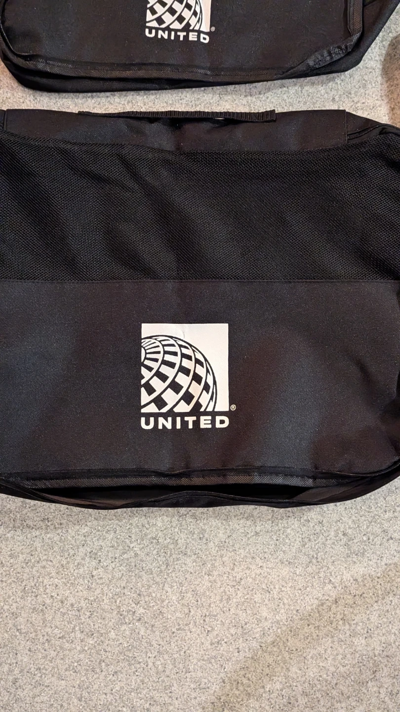 United Airlines Black Travel Bags (Set of 3) - photo 3