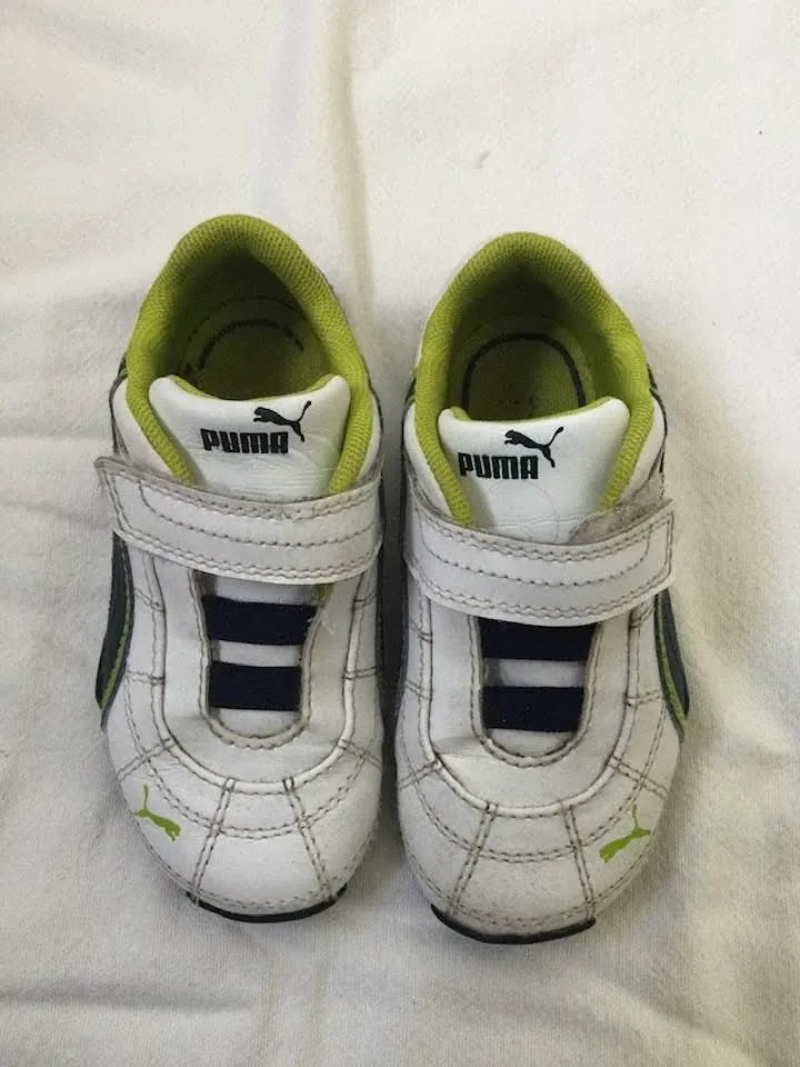 Boys sz 8 Puma running shoes