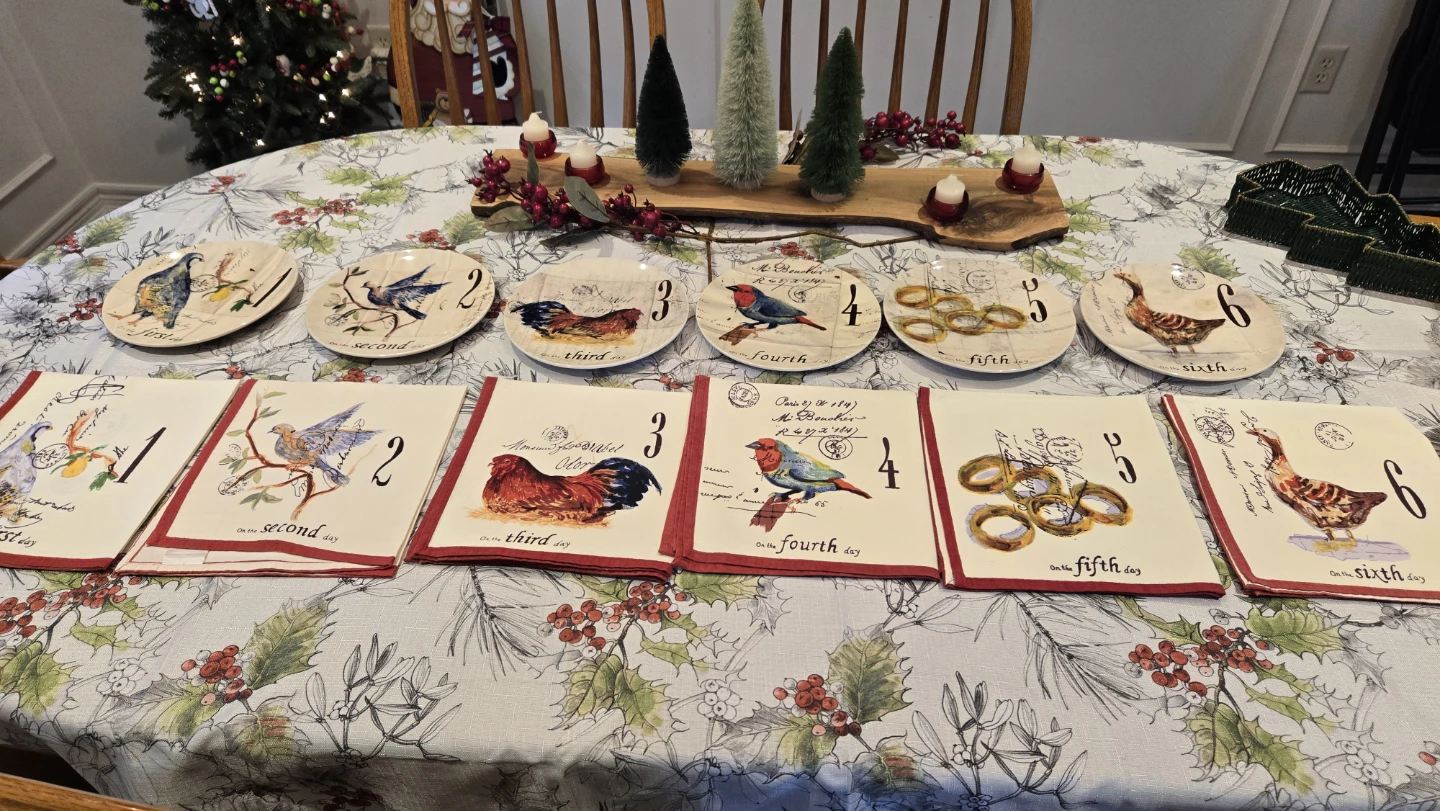 Williams Sonoma 12 Days of Christmas plates and matching napkins