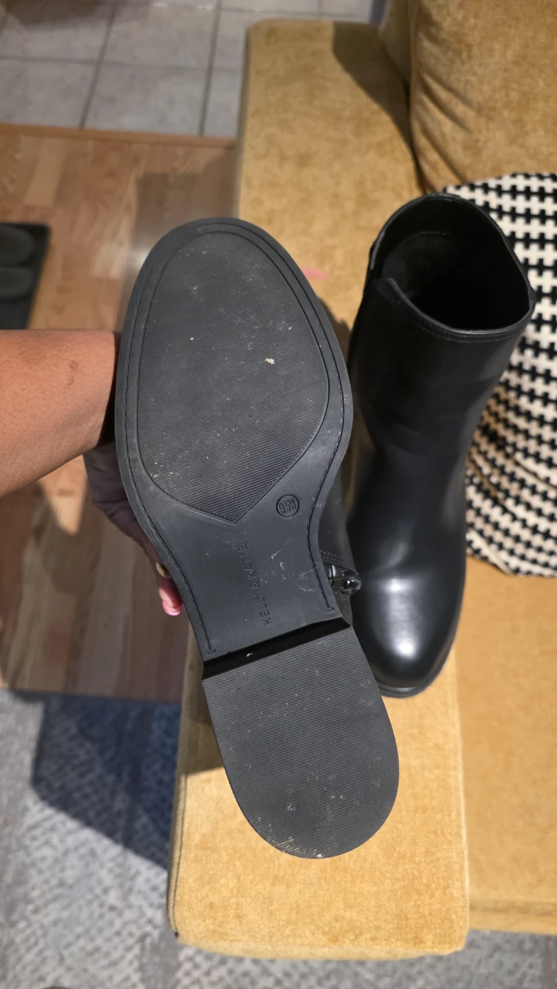 Kelly and Katie Black Ankle Boots Size 9.5W - photo 5