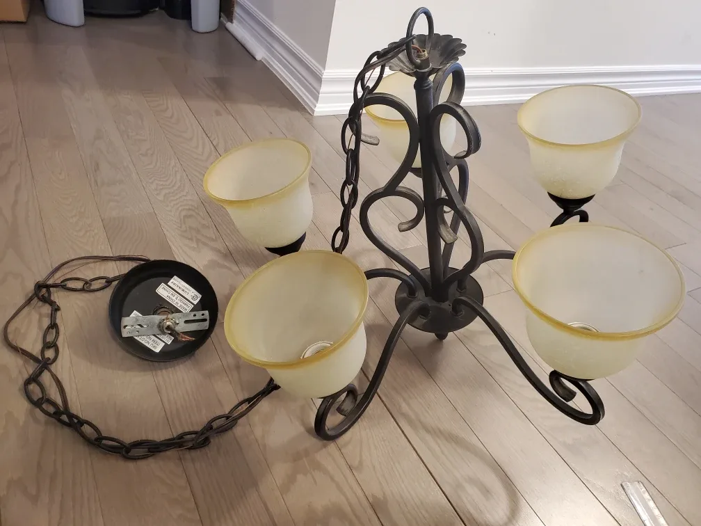 Chandelier - Metal Frame with 5 Lights