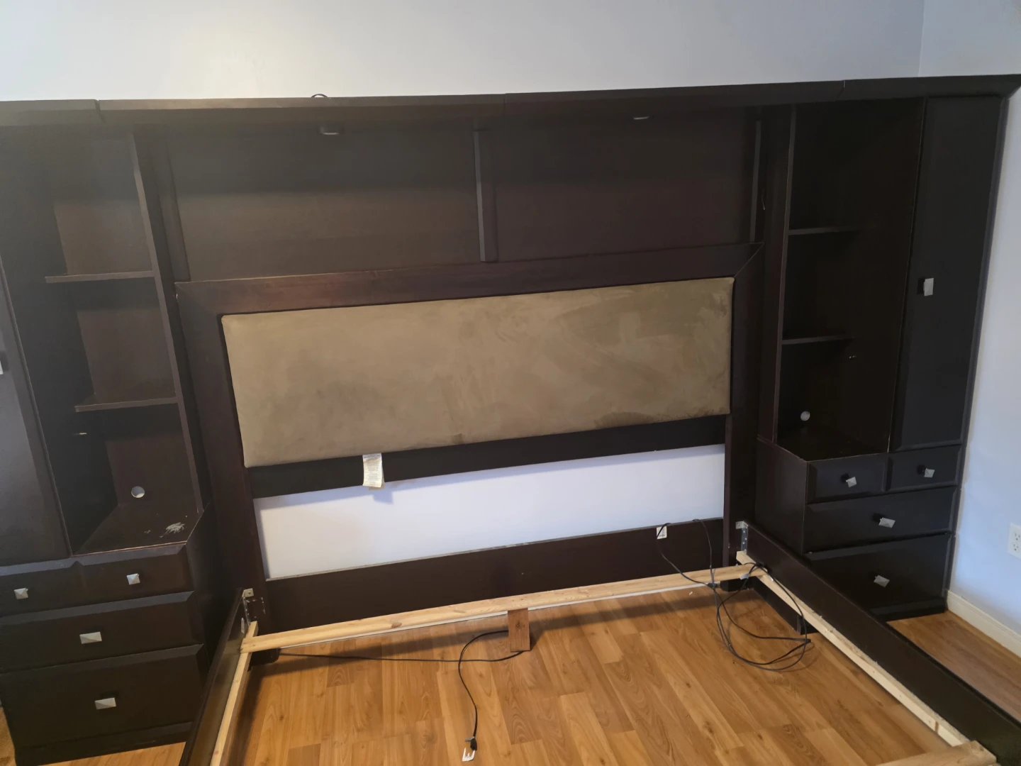 Bedroom set