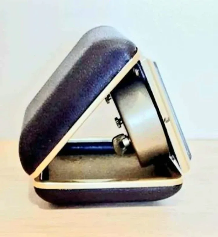 Vtg.Dynasty Mechanical  Travel Alarm Clock image indicator(2)
