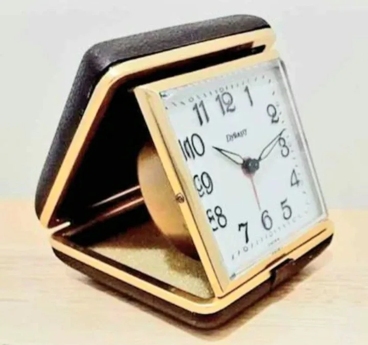 Vtg.Dynasty Mechanical  Travel Alarm Clock image indicator(4)