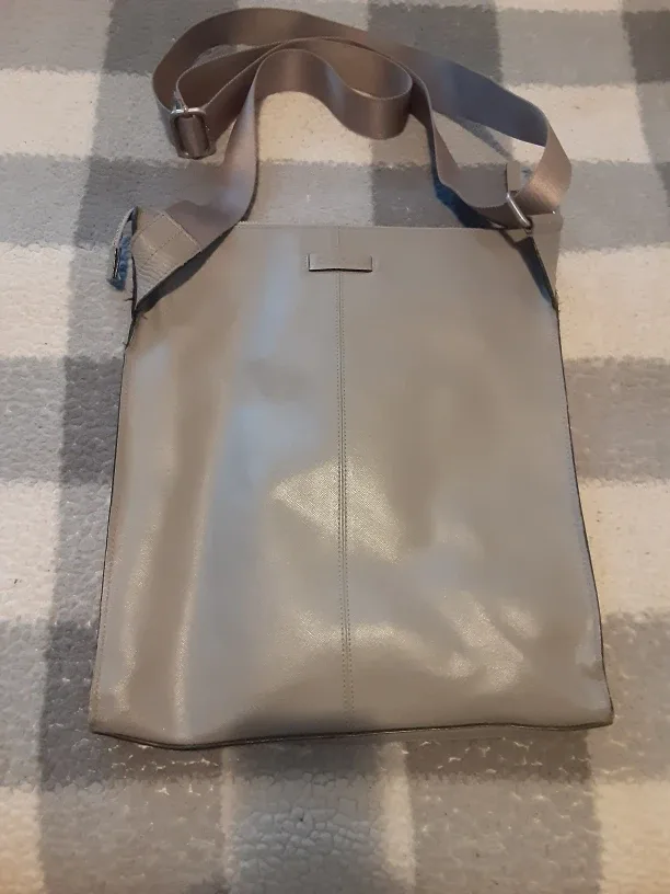 Calvin Klein Leather Crossbody Bag image indicator(2)