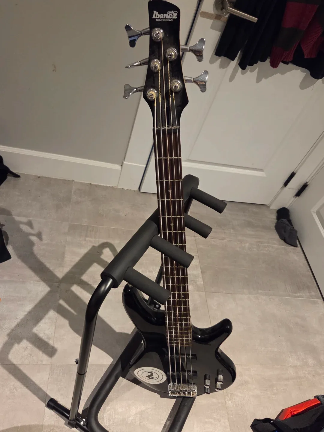Ibanez Soundgear Bass Guitar, Black (w/ Stand)