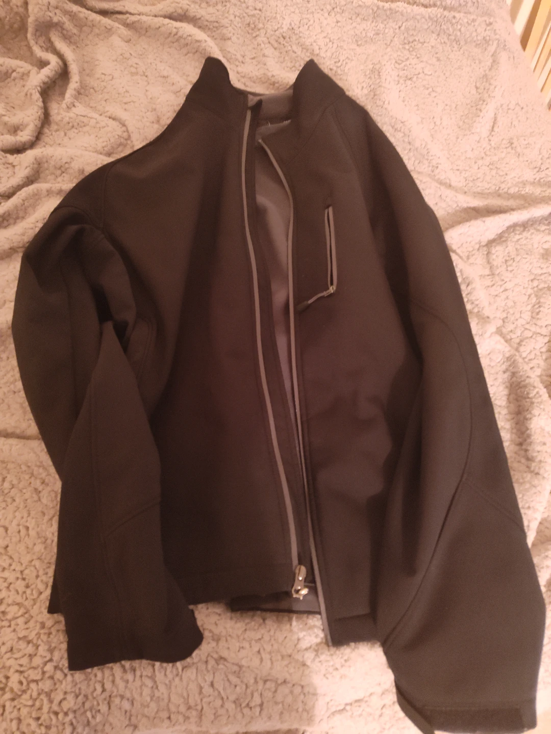 Men's Black Softshell Jacket - photo 3