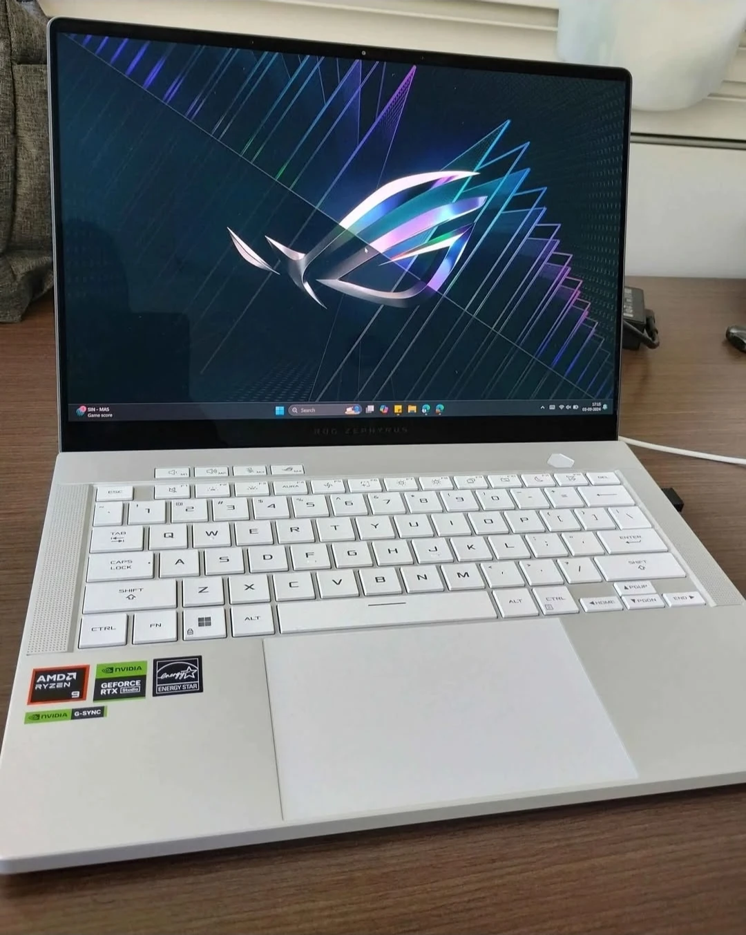ASUS - ROG Zephyrus G14 14 3k OLED NVIDIA GeForce RTX 4070