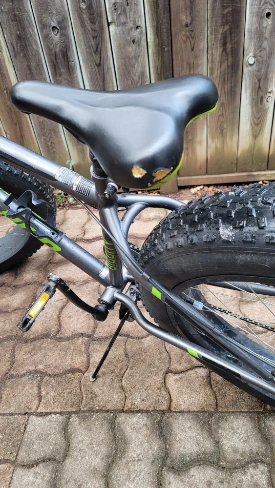 Schwinn Big City Fat Tire Bike - Great Condition! image indicator(8)