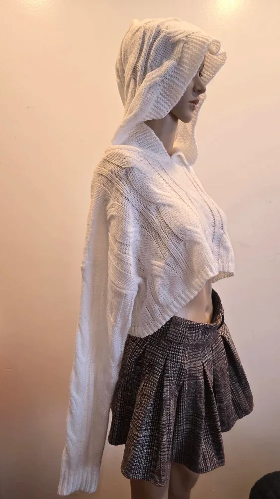 Oversized White knitted hoodie xs-L #Cleanout image indicator(2)