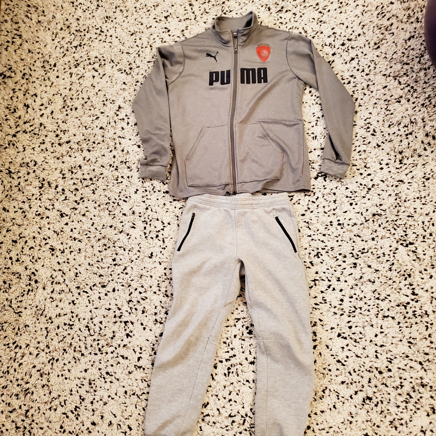 Puma Jacket & Uniqlo Pants Set #gifting - photo 2