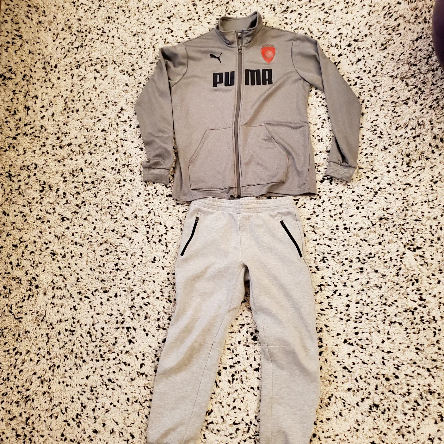 Puma Jacket & Uniqlo Pants Set  #Cleanout image indicator(2)