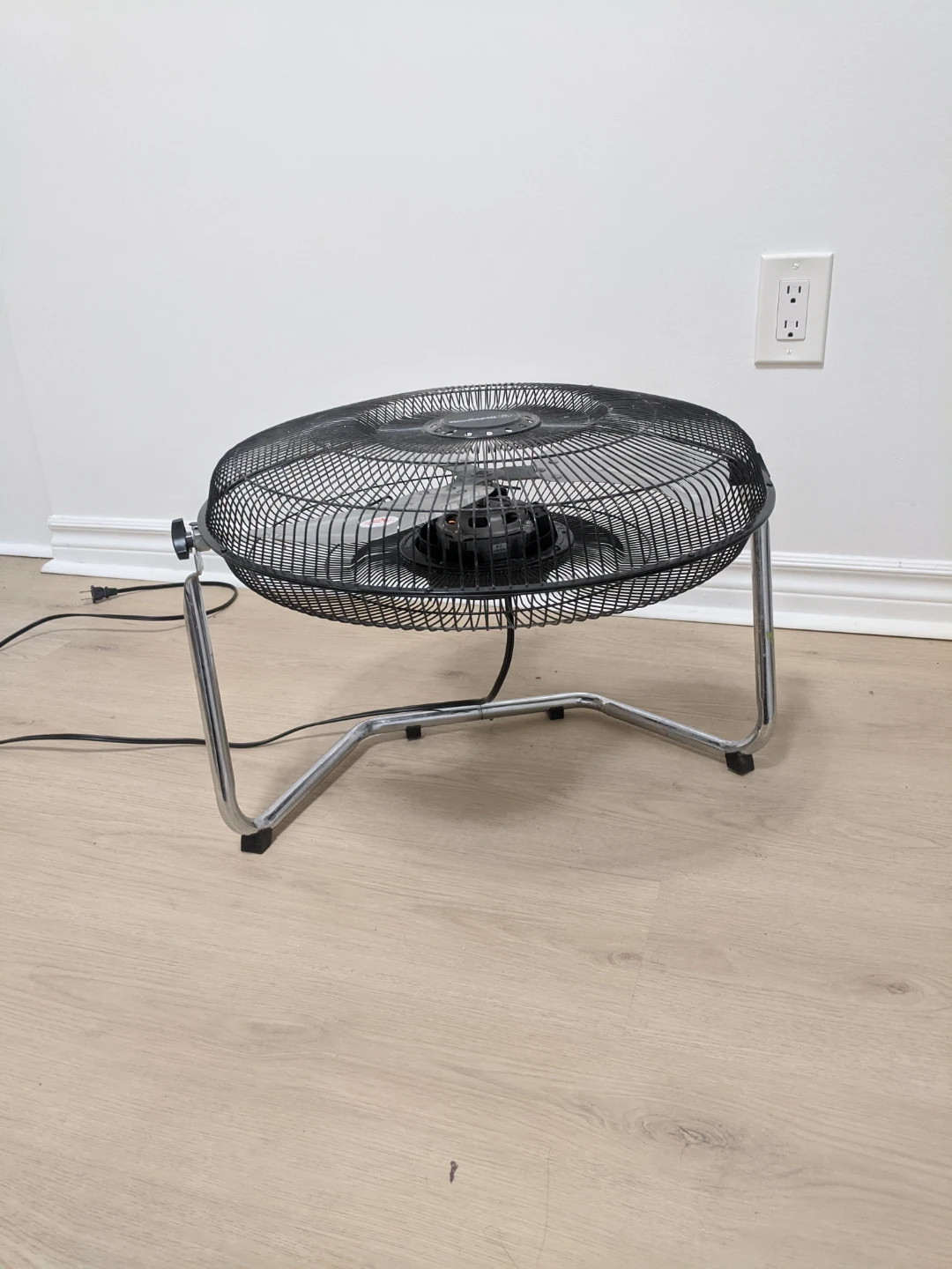 Westinghouse 18" High Velocity Floor Fan - photo 4