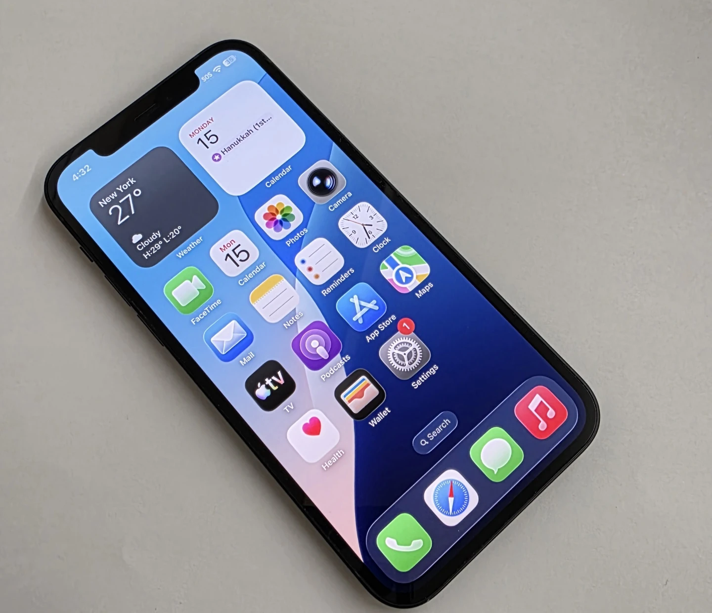 Iphone 12 factory unlocked Works With Any Carrier