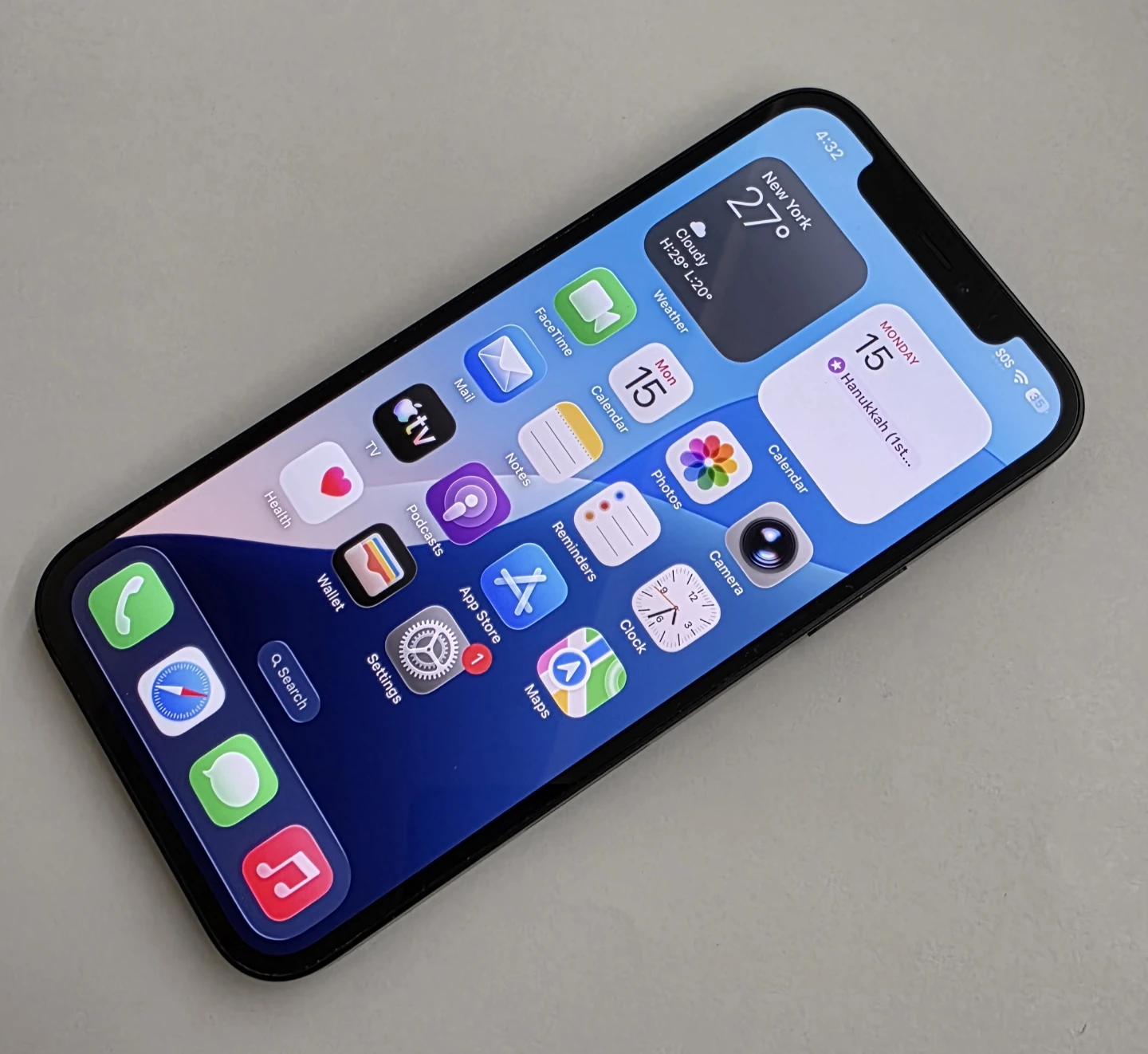 Iphone 12 factory unlocked Works With Any Carrier - photo 2