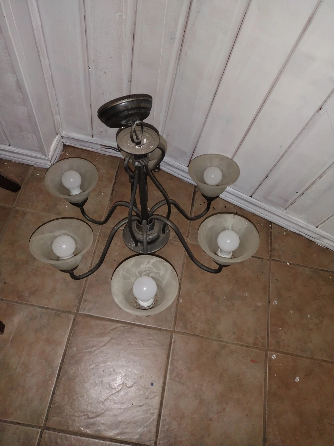 Chandelier with 6 Lights