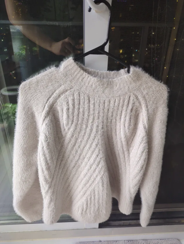Cozy Cream Sweater #cleanout