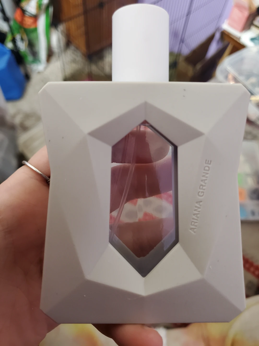 Ariana Grande Perfume