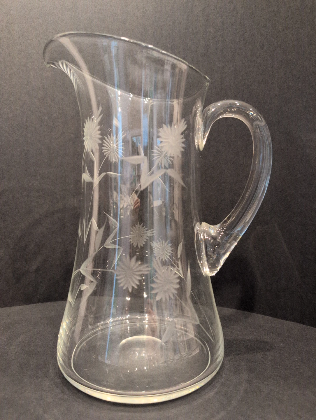 Vintage Etched Glass Pitcher, Vase, and 6 Tumblers - photo 3