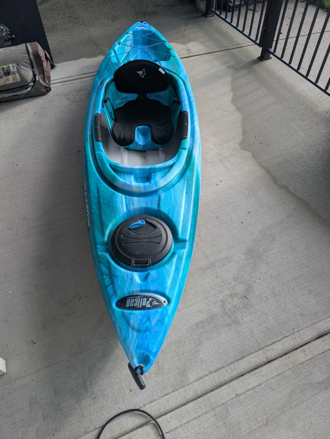Pelican Maxim 100X Kayak - Blue/White