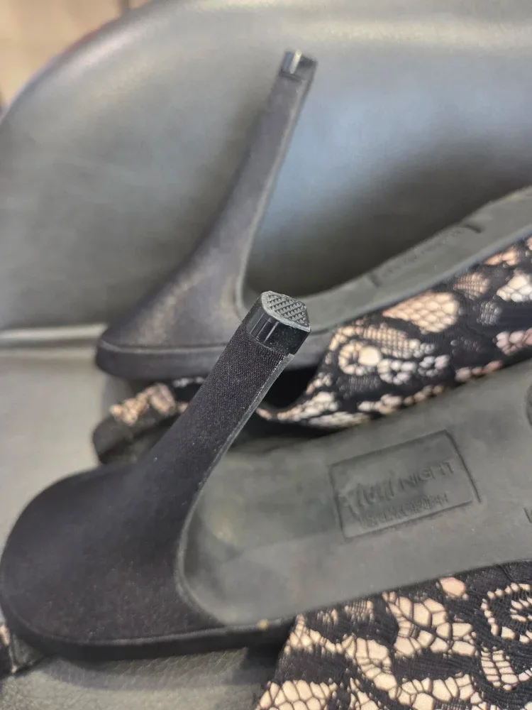 Black Lace Heels - Size 9 (fits 8.5) image indicator(5)