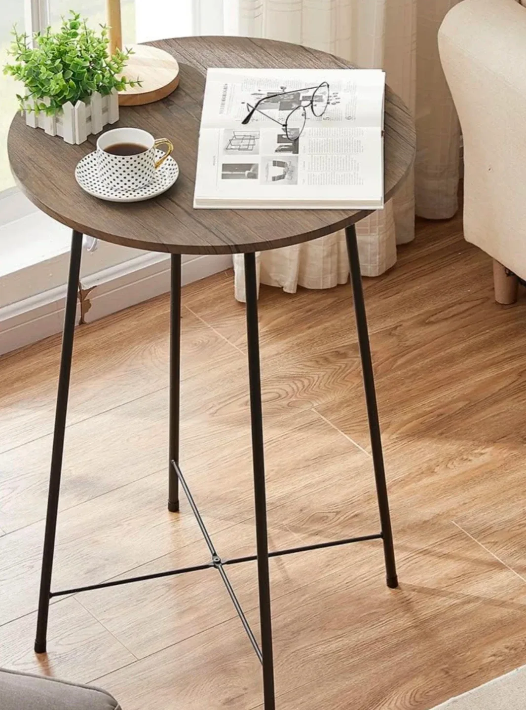 Round Side Table with Metal Legs