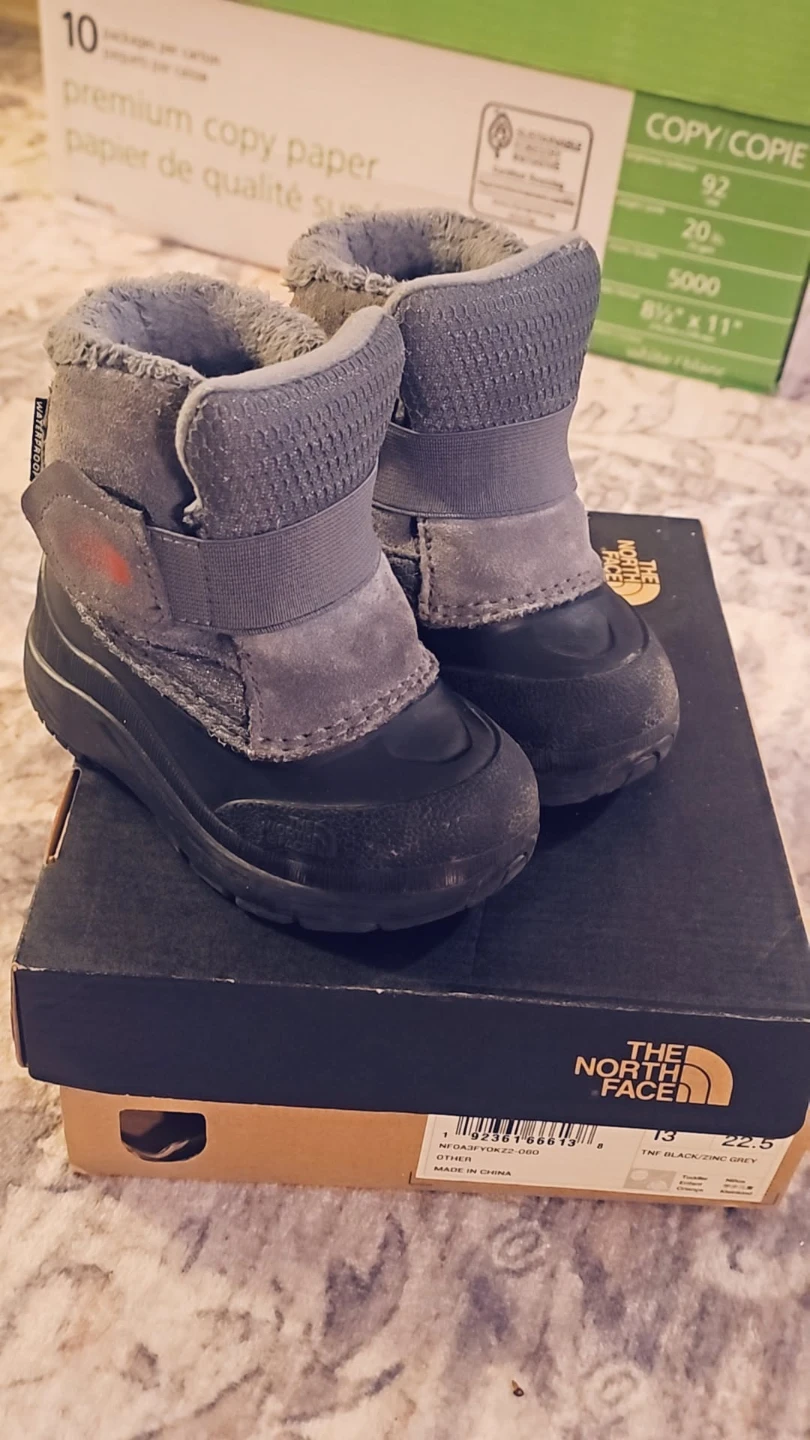 The North Face Kids' Snow Boots - Size 13- 22.5- us 6 Uk 5