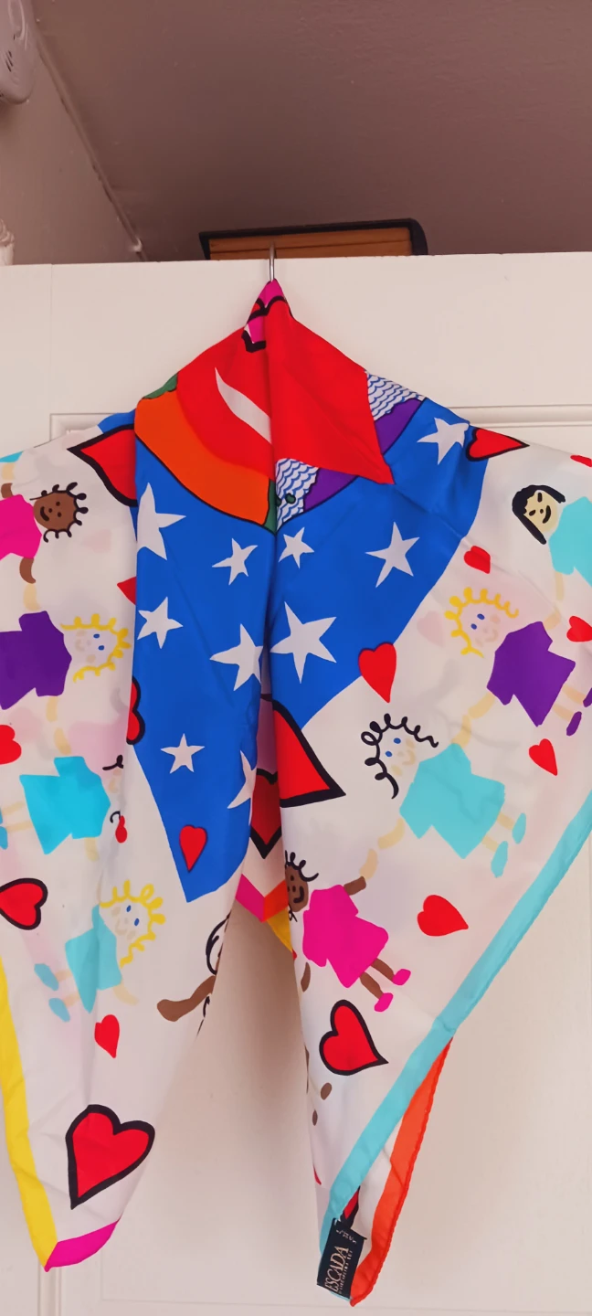 ESCADA DESIGNER SIGNED AUTHENTIC VIBRANT SILK SCARF - photo 4