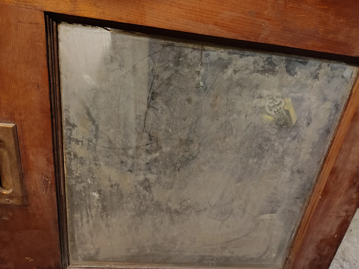 Mid Century Solid Oak Front Door w Brass Hardware & Mail Slot - photo 5