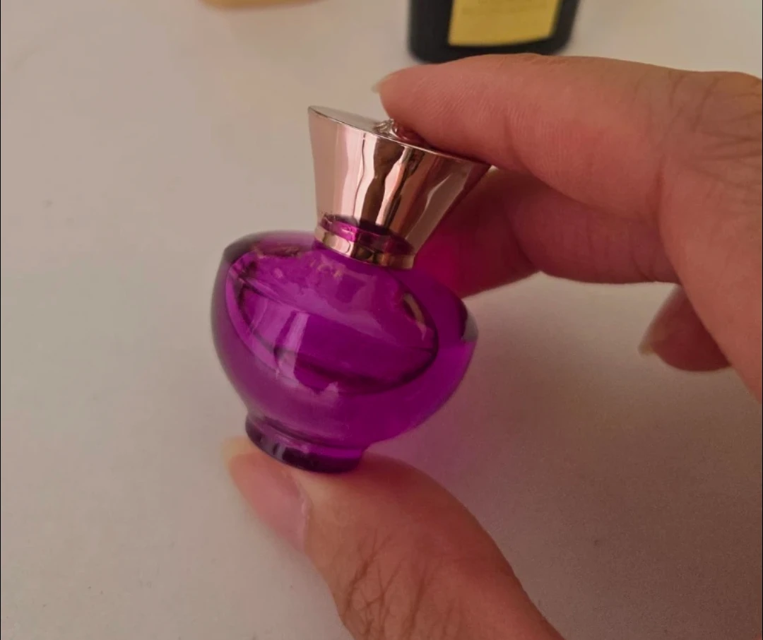 #cleanout mini perfumes - photo 3