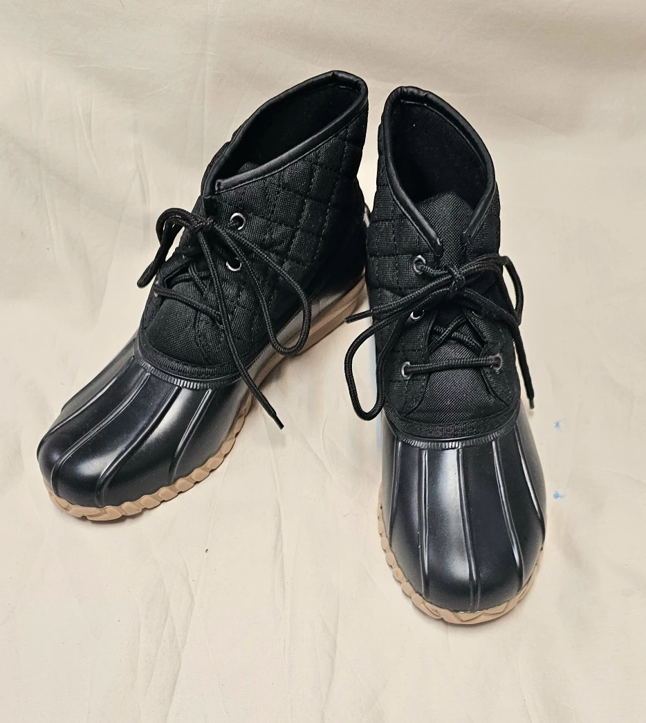 St John's Bay SJB Denton Boots - Size 10M womens