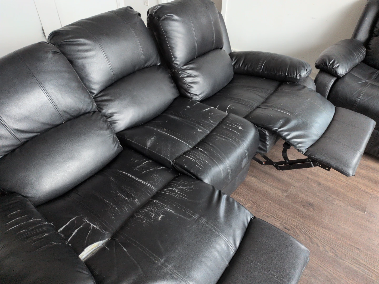 3-Seater Sofa and Table for Sale - photo 2