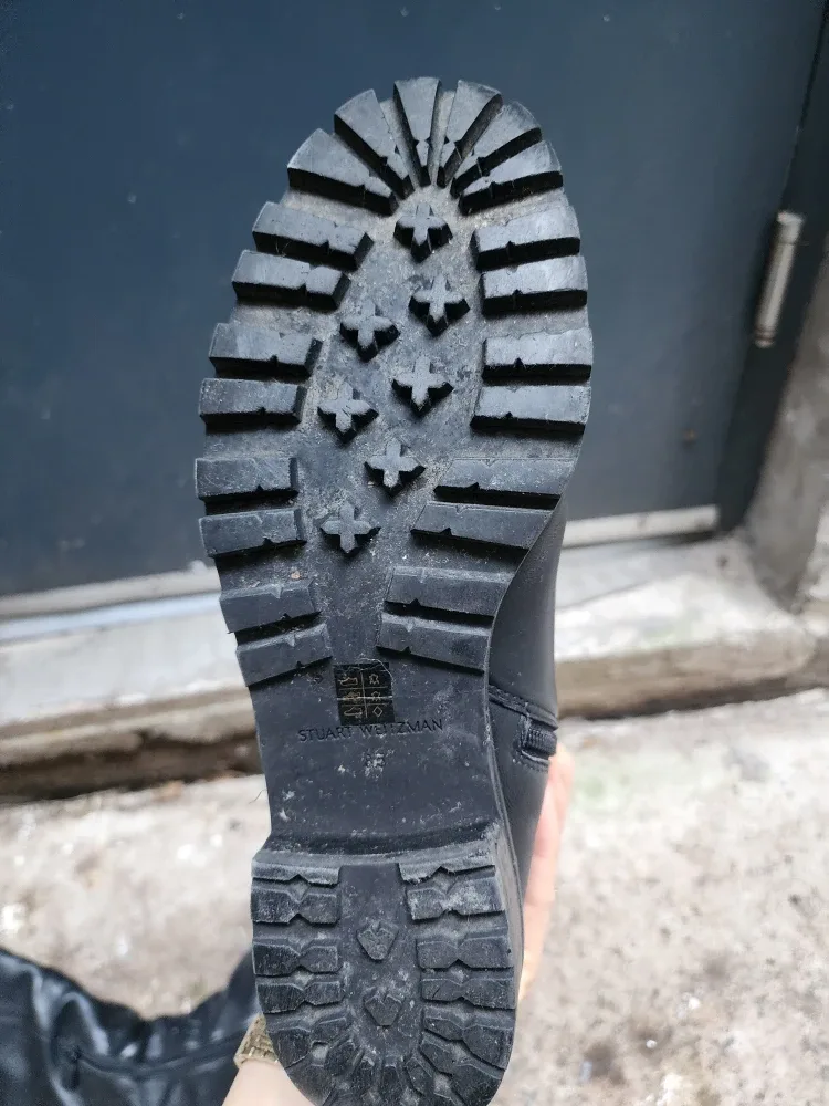 Stuart Weitzman Black Leather Over-the-Knee Boots - Size 8.5 image indicator(2)