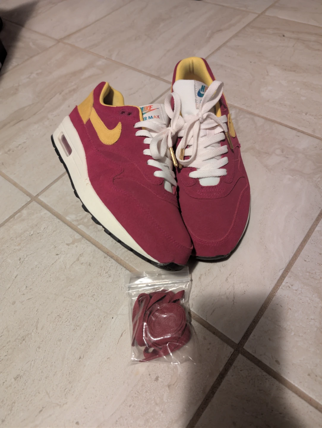 Nike Air Max 1 dynamic berries Size 8.5 - photo 2