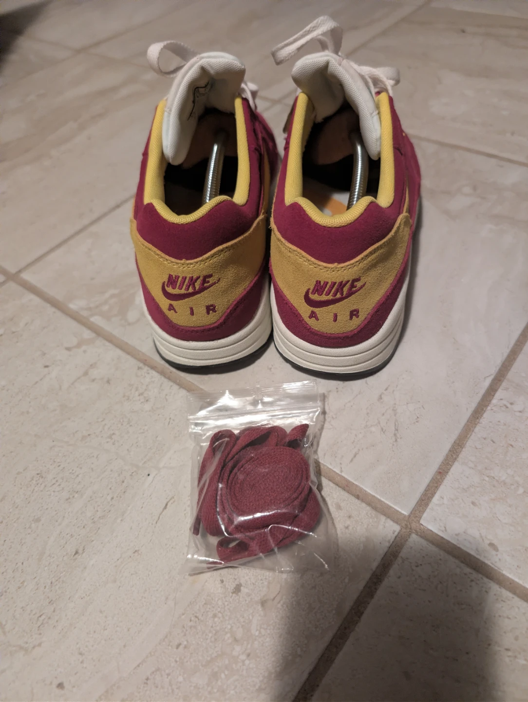 Nike Air Max 1 dynamic berries Size 8.5 - photo 3
